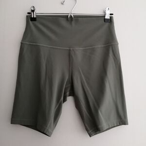 Lululemon Align High Rise Shorts 8" Bike Shorts Gray Sage Green Size 8